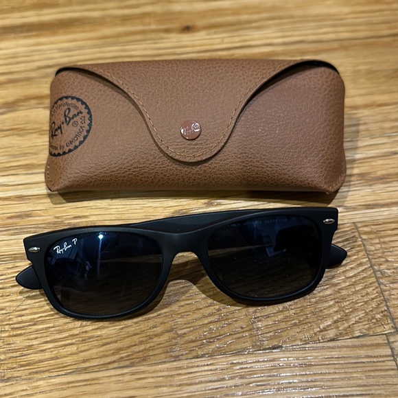 Ray-ban Wayfarer - Picture 1 of 4